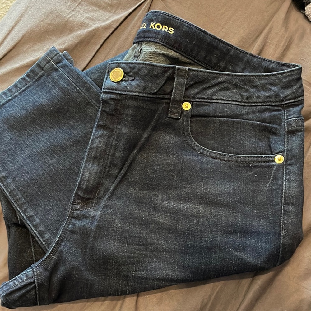 MK Izzy Skinny!
